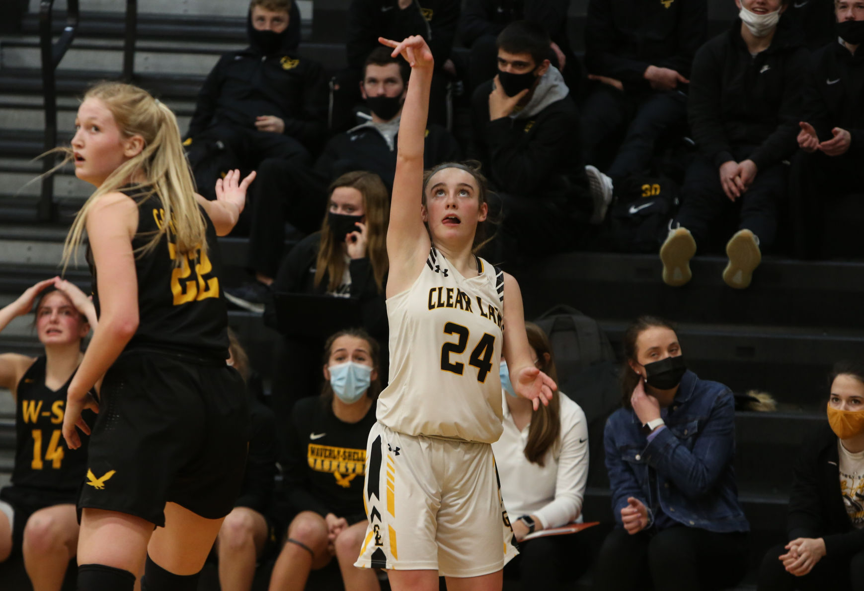 Clear Lake girls basketball vs. Waverly-Shell Rock - Ainley